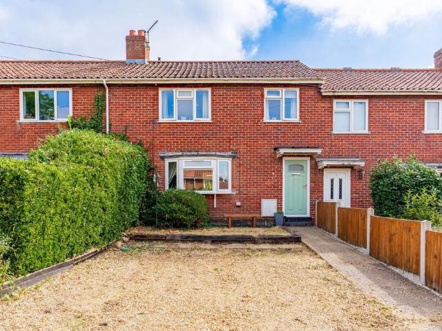 3 bedroom terraced house for sale