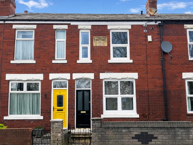 3 bedroom terraced house for sale