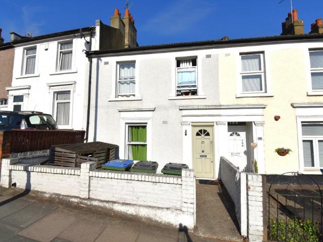 5 bedroom terraced house for sale