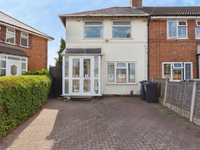 3 bedroom end of terrace house for sale