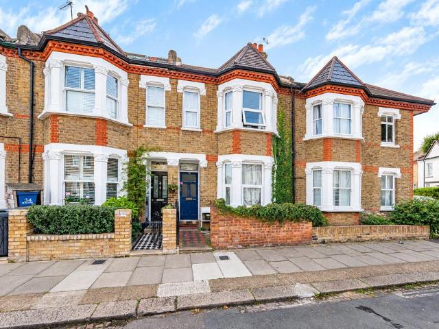3 bedroom terraced house for sale