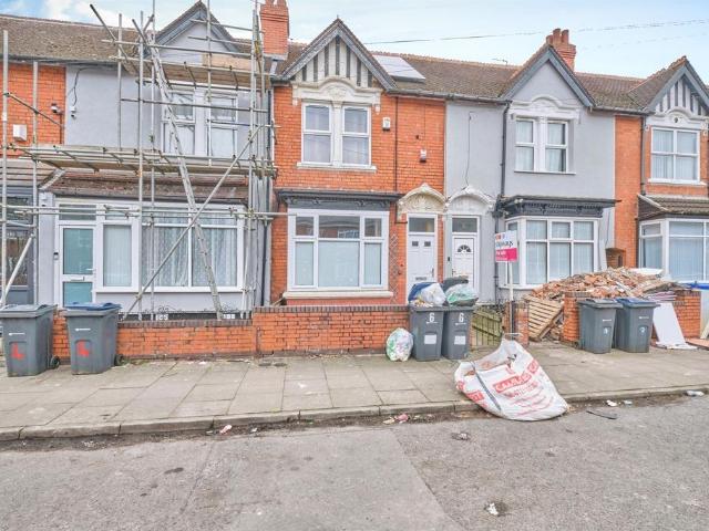 3 bedroom terraced house for sale