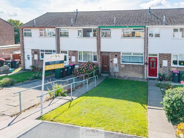 3 bedroom terraced house for sale