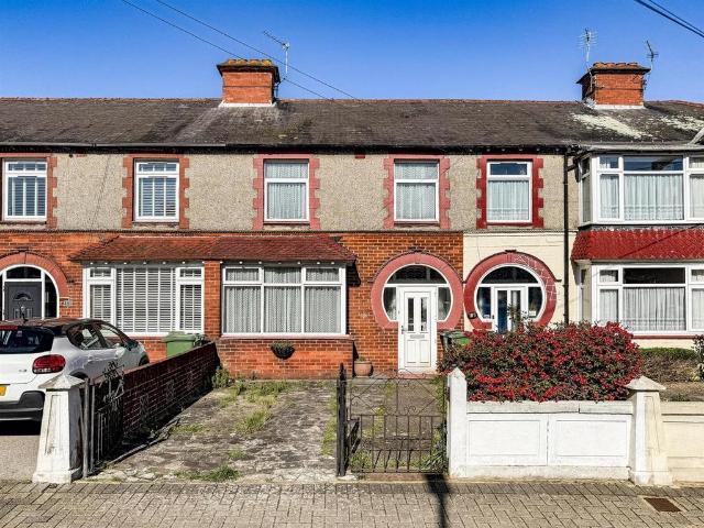 3 bedroom terraced house for sale