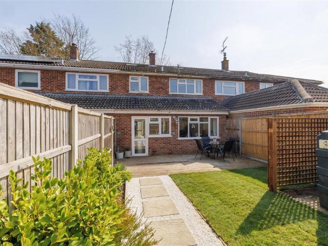 3 bedroom terraced house for sale