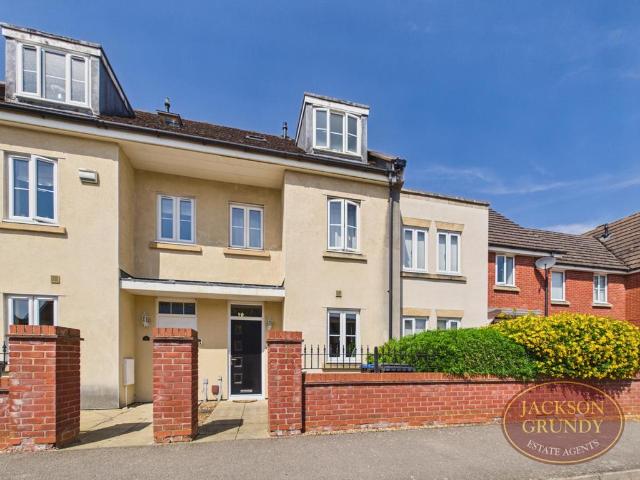 3 bedroom terraced house for sale