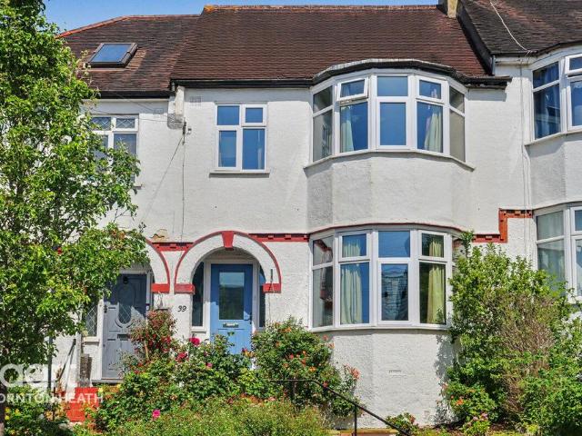3 bedroom terraced house for sale