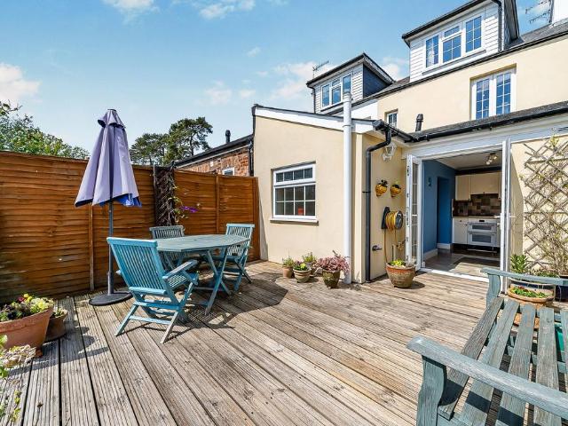 3 bedroom terraced house for sale