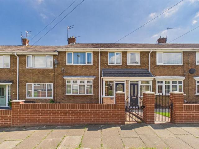 3 bedroom terraced house for sale