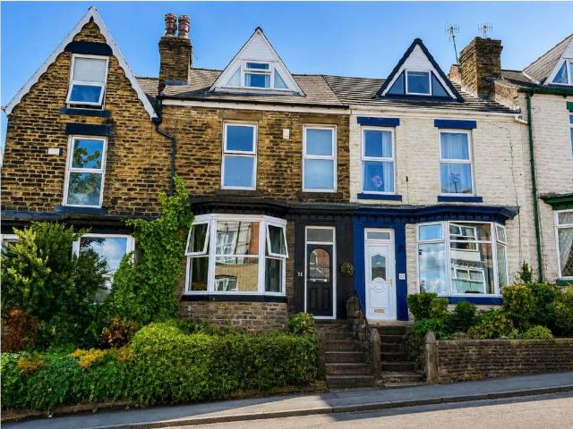 3 bedroom terraced house for sale