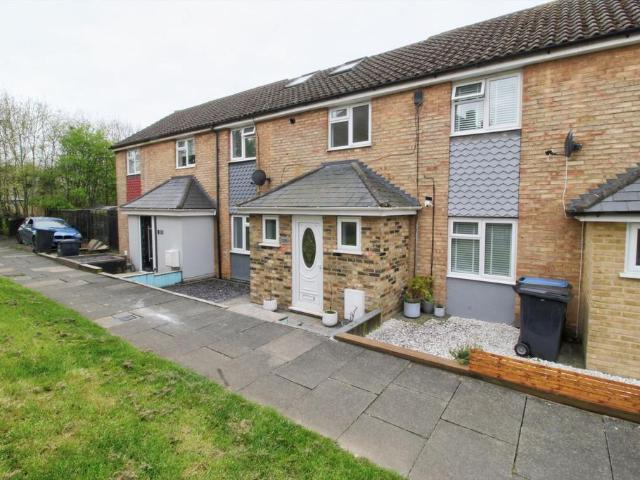 3 bedroom terraced house for sale