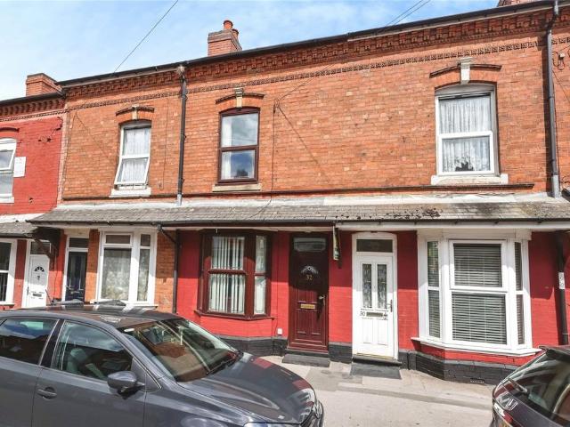 3 bedroom terraced house for sale