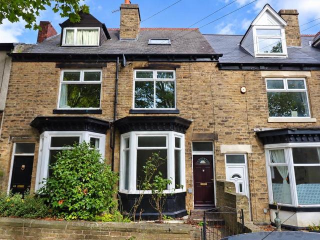 3 bedroom terraced house for sale