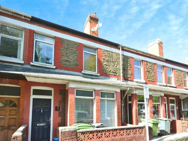 3 bedroom terraced house for sale