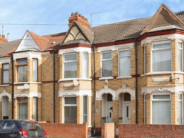 3 bedroom terraced house for sale