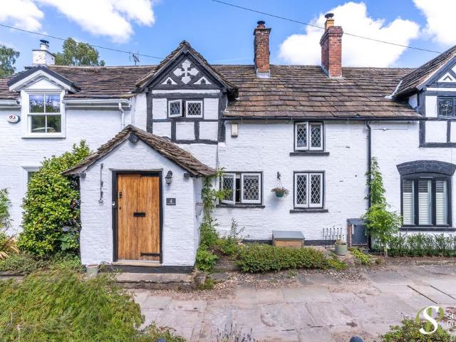 3 bedroom terraced house for sale