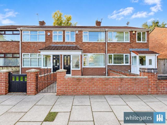 3 bedroom terraced house for sale