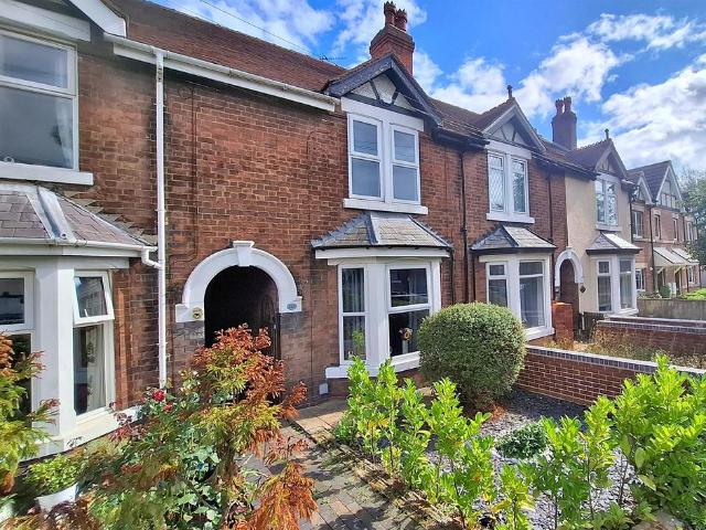3 bedroom terraced house for sale