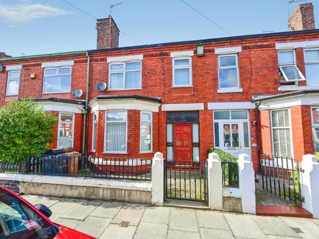3 bedroom terraced house for sale