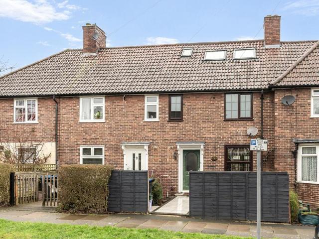 3 bedroom terraced house for sale