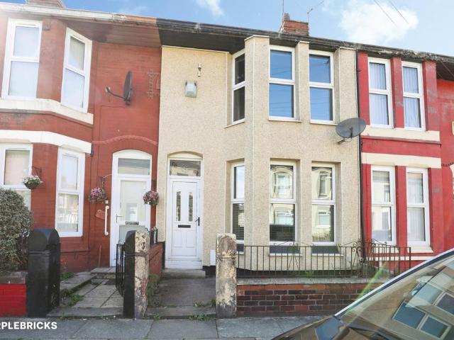 3 bedroom terraced house for sale