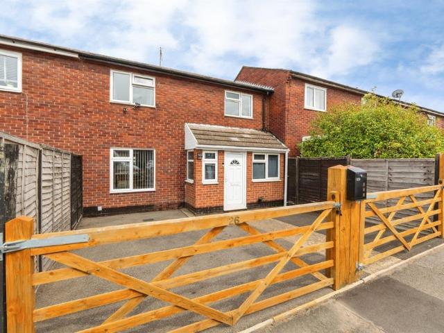3 bedroom terraced house for sale