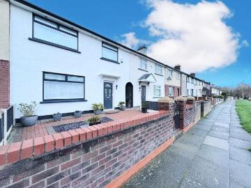 3 bedroom terraced house for sale