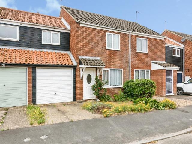 3 bedroom terraced house for sale