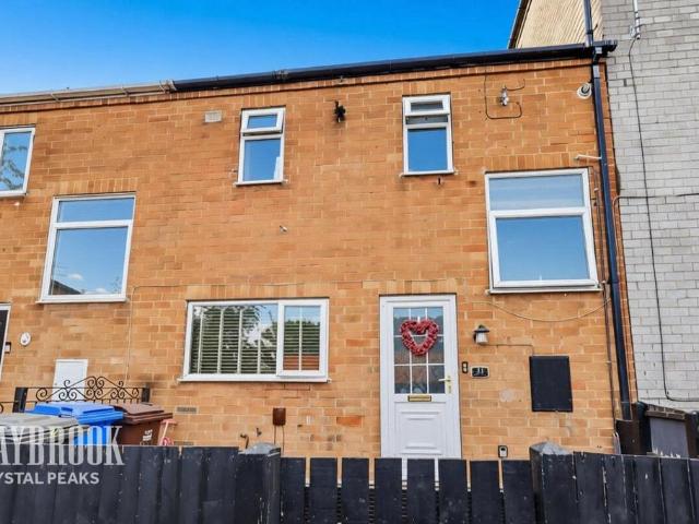 3 bedroom terraced house for sale