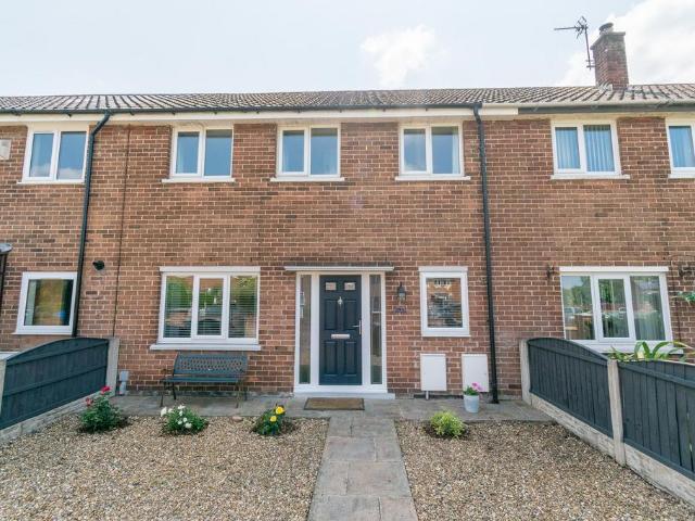 3 bedroom terraced house for sale