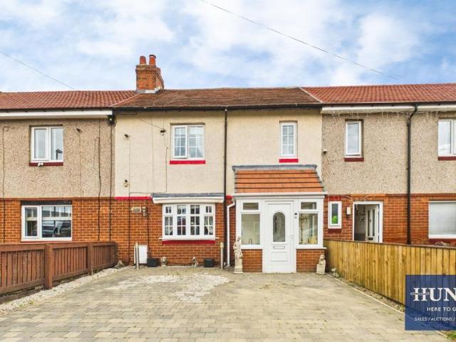 3 bedroom terraced house for sale