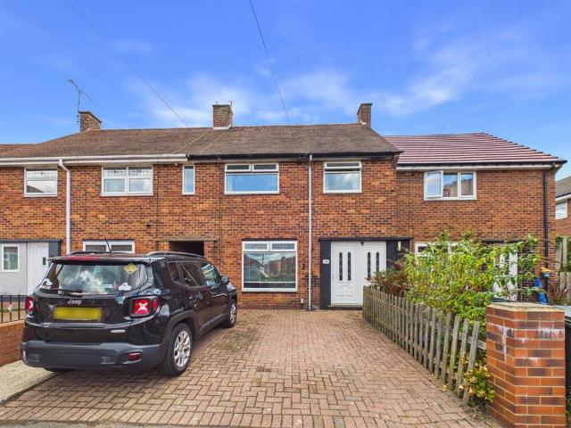 3 bedroom terraced house for sale