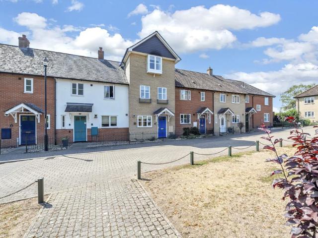 3 bedroom terraced house for sale