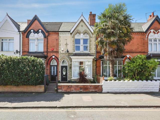 3 bedroom terraced house for sale