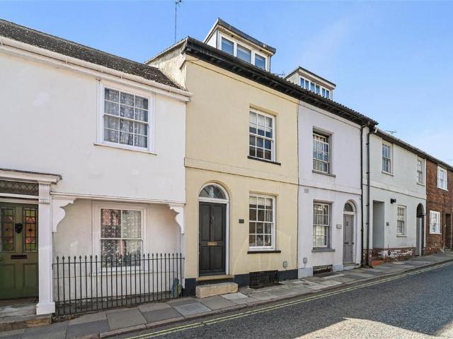 3 bedroom terraced house for sale