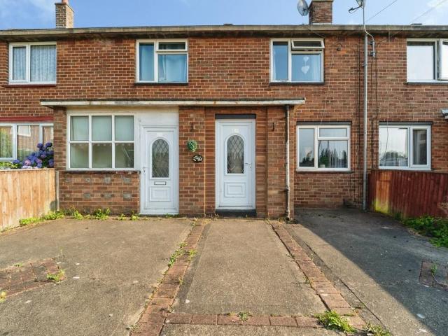 3 bedroom terraced house for sale