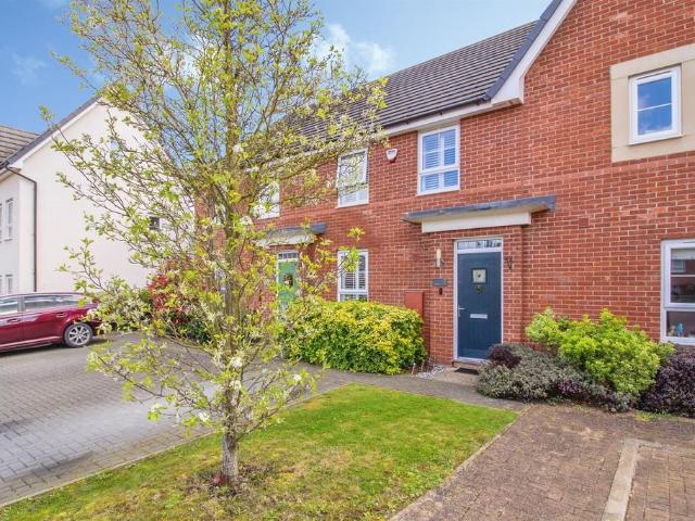 3 bedroom terraced house for sale