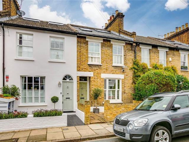 3 bedroom terraced house for sale