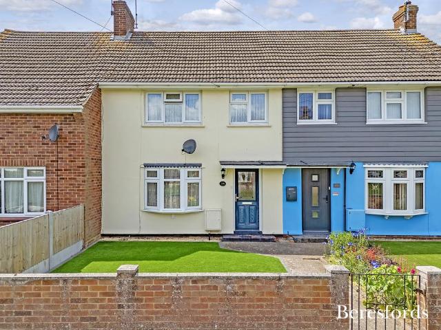 3 bedroom terraced house for sale