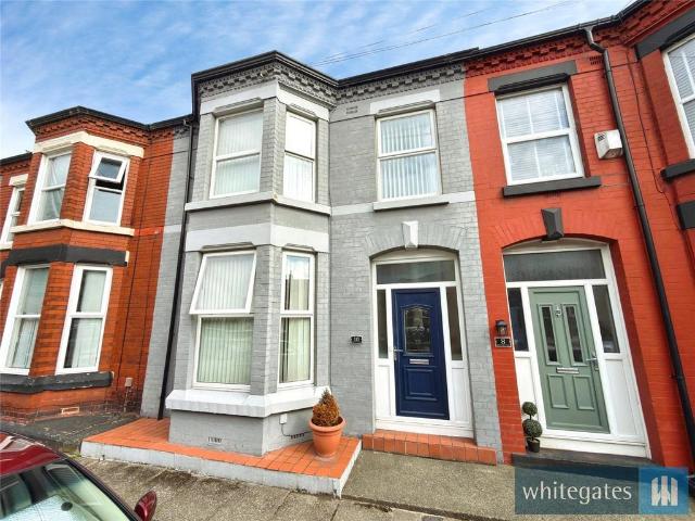 3 bedroom terraced house for sale