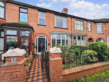 3 bedroom terraced house for sale