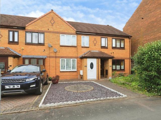3 bedroom terraced house for sale