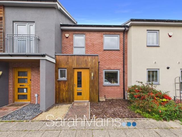 3 bedroom terraced house for sale