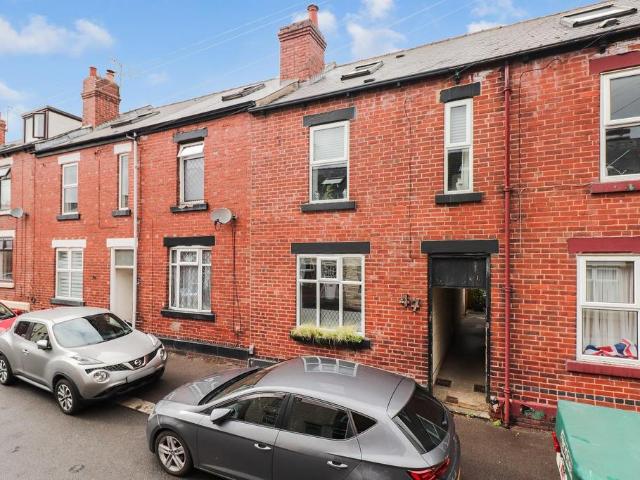 3 bedroom terraced house for sale