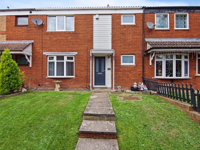 3 bedroom terraced house for sale