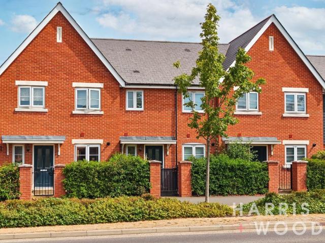 3 bedroom terraced house for sale