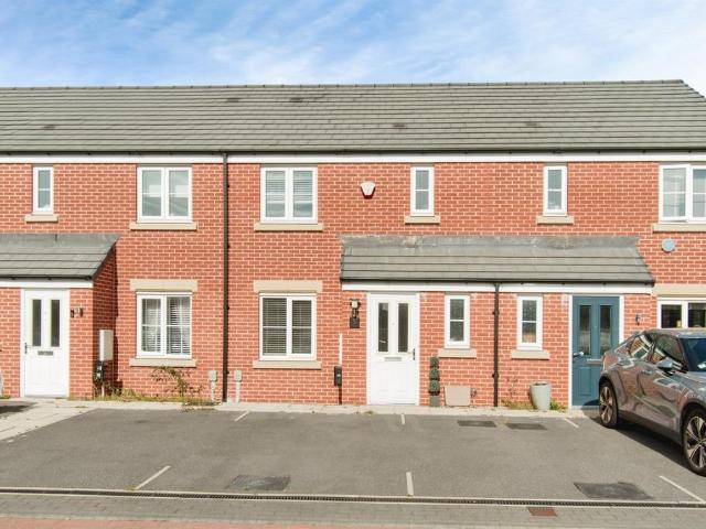 2 bedroom terraced house for sale