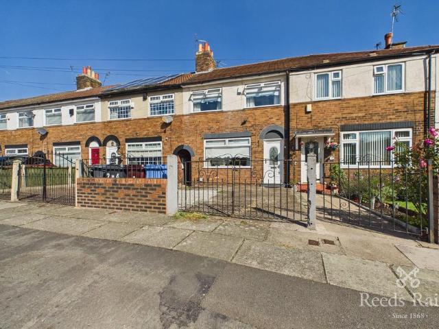 3 bedroom terraced house for sale