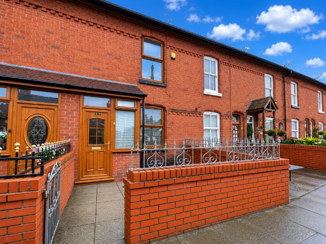 3 bedroom terraced house for sale