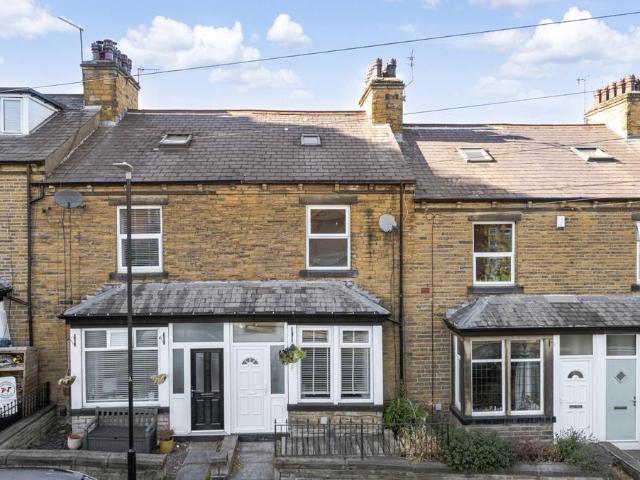 3 bedroom terraced house for sale